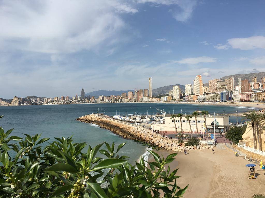Alameda Apartments Benidorm Luaran gambar